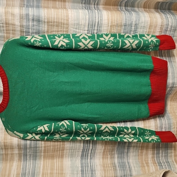 Dr. Seuss Grinch Holiday Sweater/Green and Red "Merry Grinchmas" - Picture 4 of 4